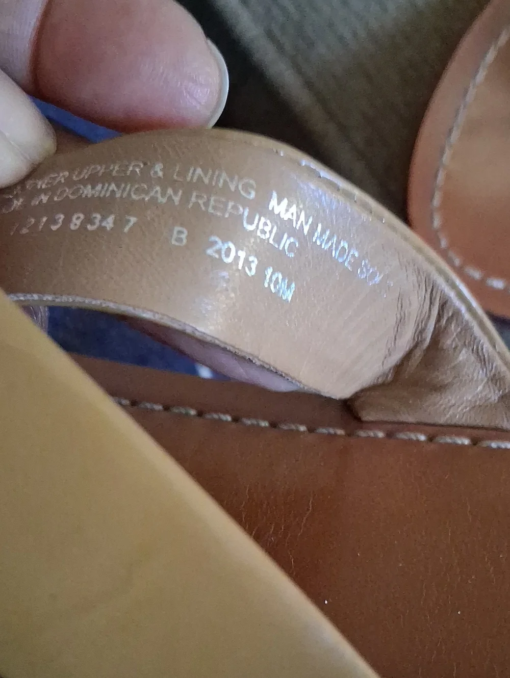 Tory Burch Olive/Tan Leather Logo Thong Sandals